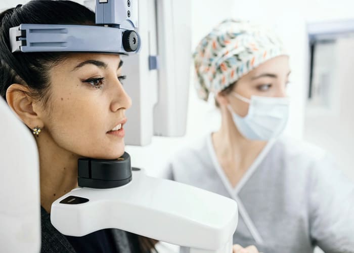 dentist visiting patient